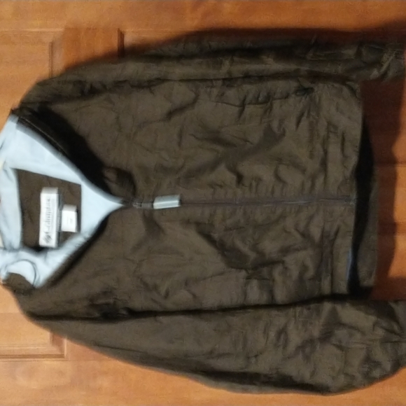 Columbia women's size M waterproof packable hooded coat - Picture 14 of 14